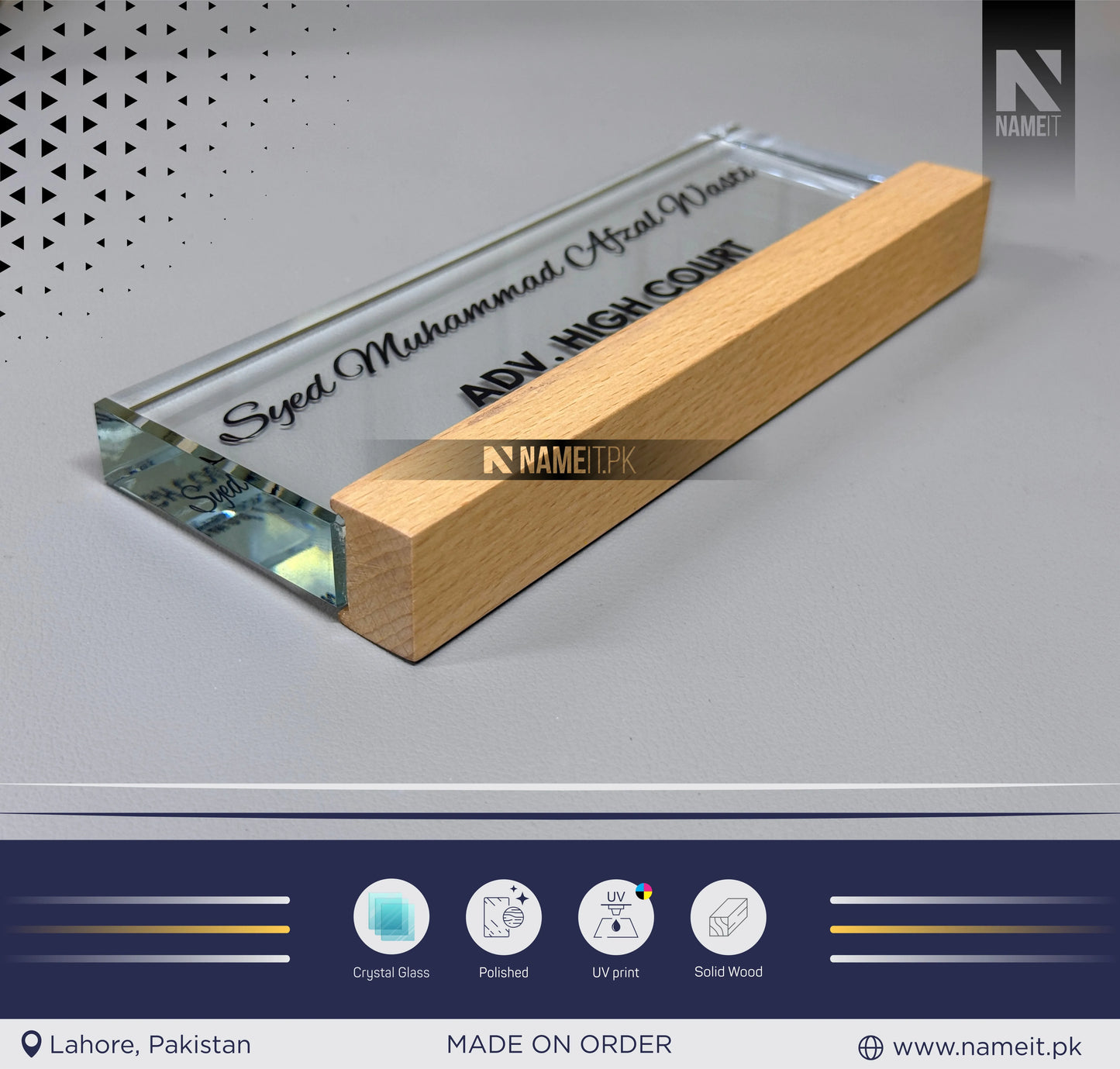 Table Name Plate, Wooden Base, Crystal Glass Name Plate for Desk, Teacher Desk Name Plate Cute Office Decorations for Women Personalized Name Plate Appreciation Gifts for Coworkers Teachers