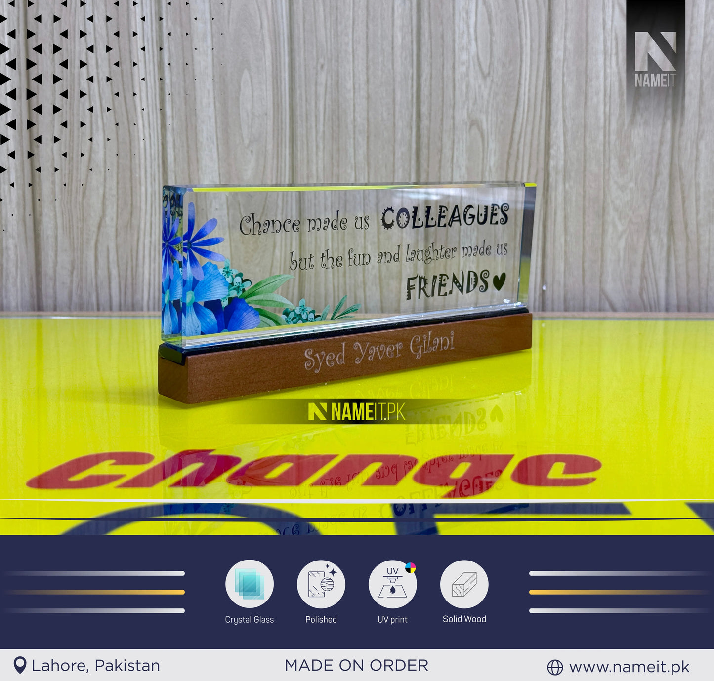 Table Name Plate, Wooden Base, Crystal Glass Name Plate for Desk, Teacher Desk Name Plate Cute Office Decorations for Women Personalized Name Plate Appreciation Gifts for Coworkers Teachers