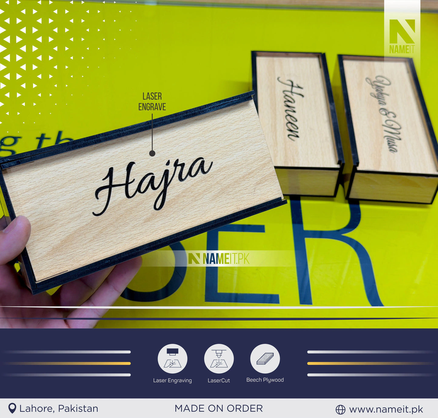 Wooden money box with personalized engraving as a beautiful wedding gift, money envelope for special occasions