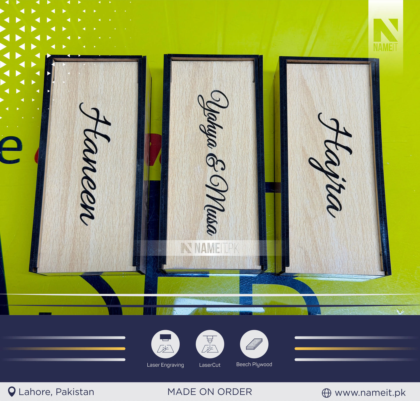 Wooden money box with personalized engraving as a beautiful wedding gift, money envelope for special occasions