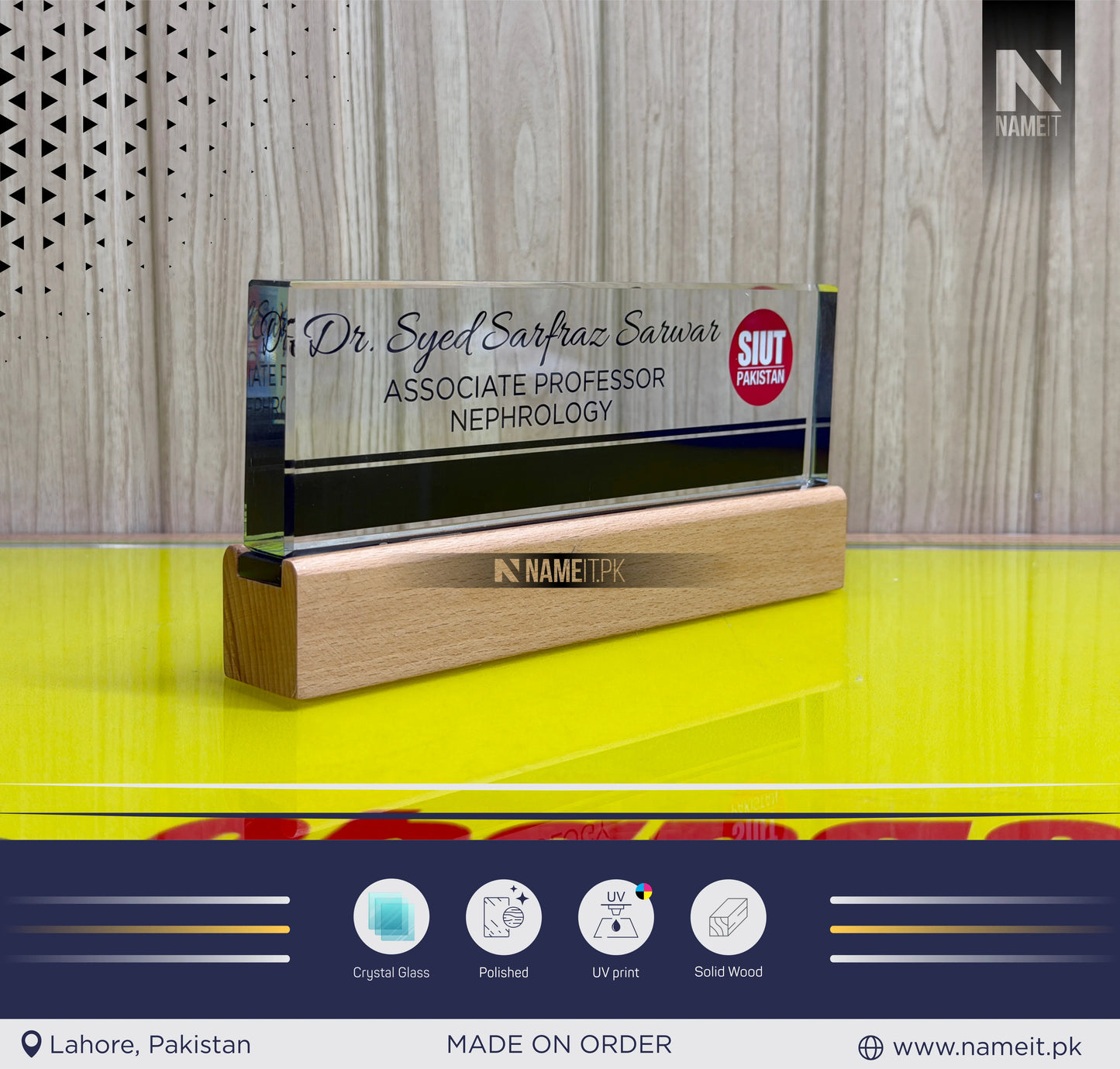 Table Name Plate, Wooden Base, Crystal Glass Name Plate for Desk, Teacher Desk Name Plate Cute Office Decorations for Women Personalized Name Plate Appreciation Gifts for Coworkers Teachers